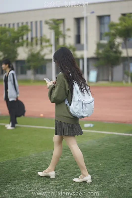 初夏女神 NO.064 欢欢 新晋学妹-学妹的一天 - 初夏女神